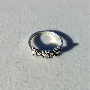 Sunflowers ring